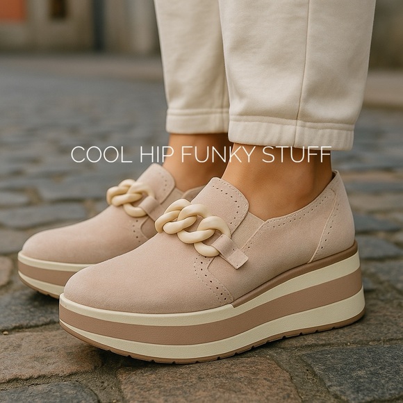 DOLCE VITA Jhenee Platform Slip-On Loafer Sneakers Beige Suede with Chain Detail - Picture 1 of 11